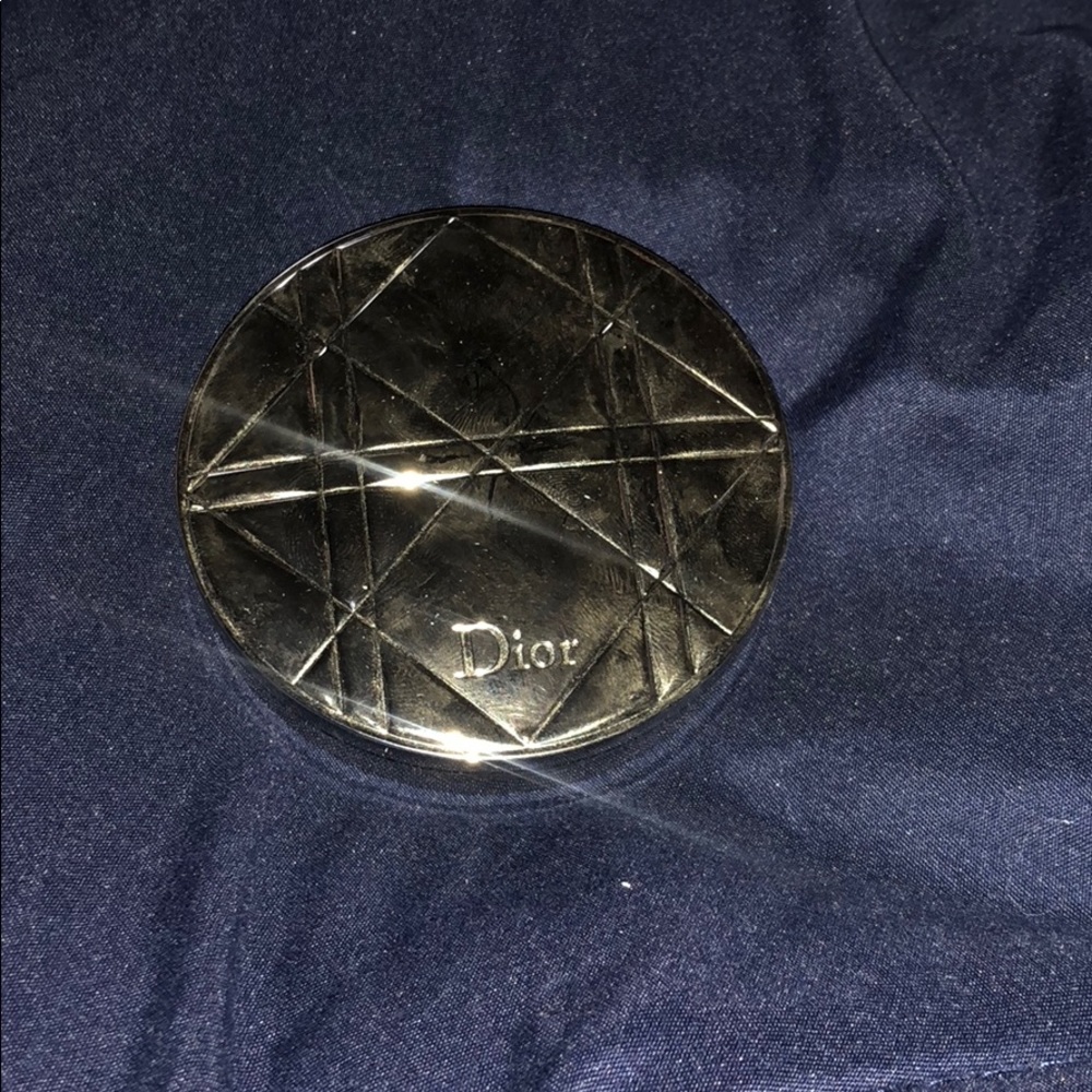 Diorskin nude air luminizer highlighter